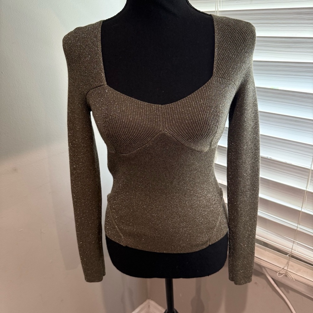 HOUSE OF HARLOW Shimmering‎ Olive Knit Long Sleeve Top